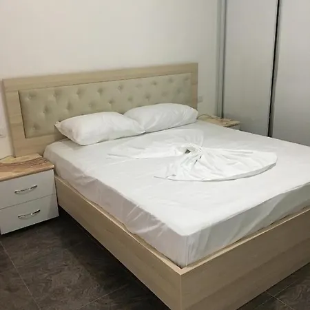 Kledi Hotel & Apartments * Shëngjin
