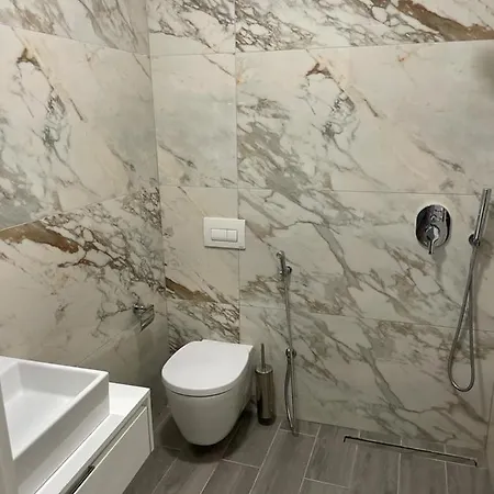Apartamento Kledi Hotel & Apartments *