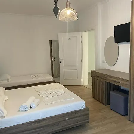 Kledi Hotel & Apartments *