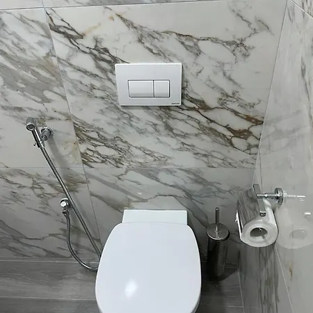 Apartamento Kledi Hotel & Apartments Shëngjin