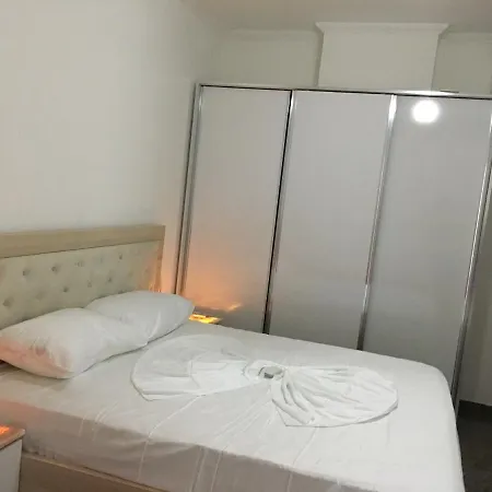 Kledi Hotel & Apartments *