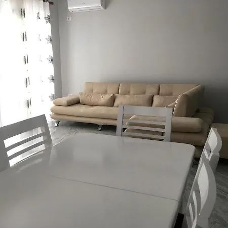 Kledi Hotel & Apartments Shëngjin