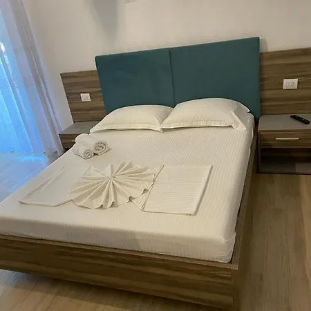 Kledi Hotel & Apartments Shëngjin